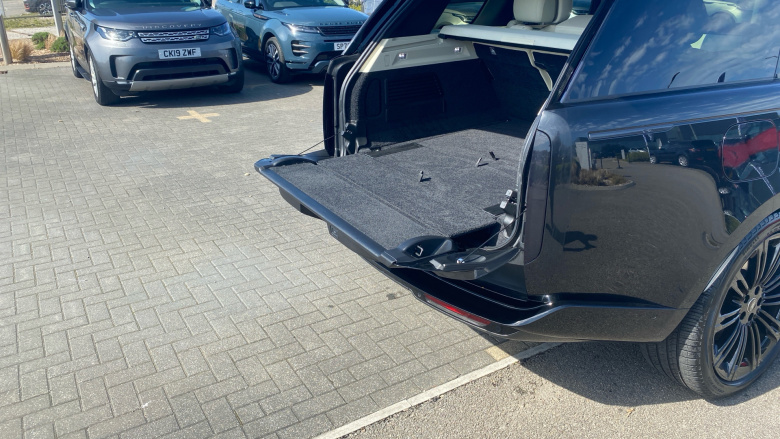 Land Rover Range Rover 4.4 P530 V8 First Edition 4dr Auto Petrol Estate